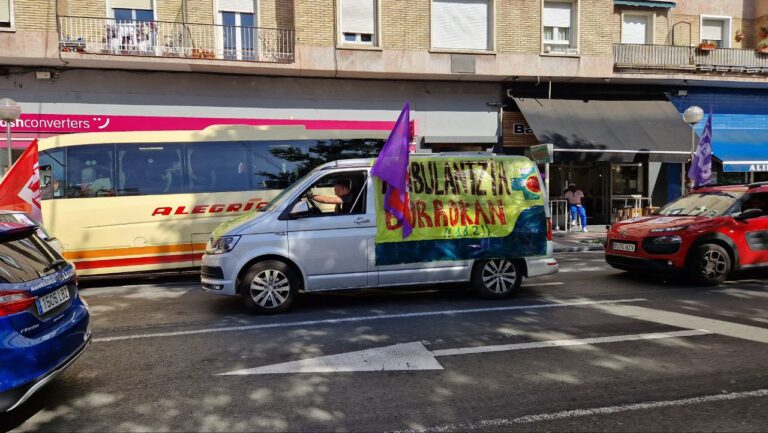 LABek ez du sinatu EAEko osasun garraioaren hitzarmena