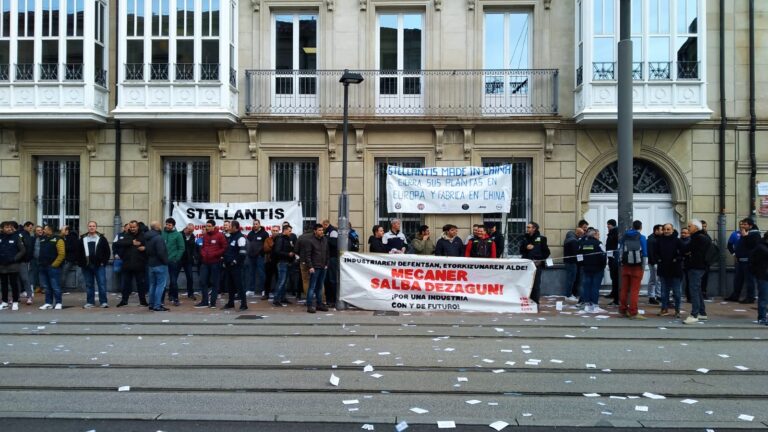 El comité de empresa de Mecaner ha presentado en el Parlamento de la CAV su puesta en marcha de un plan de transición ecológica y justa para la comarca