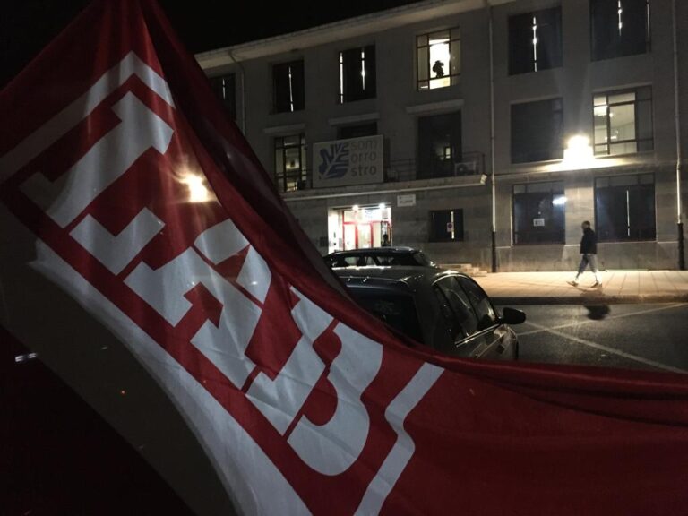 Miles de trabajadoras y trabajadores han secundado la segunda jornada de huelga en los centros de enseñanza de iniciativa social