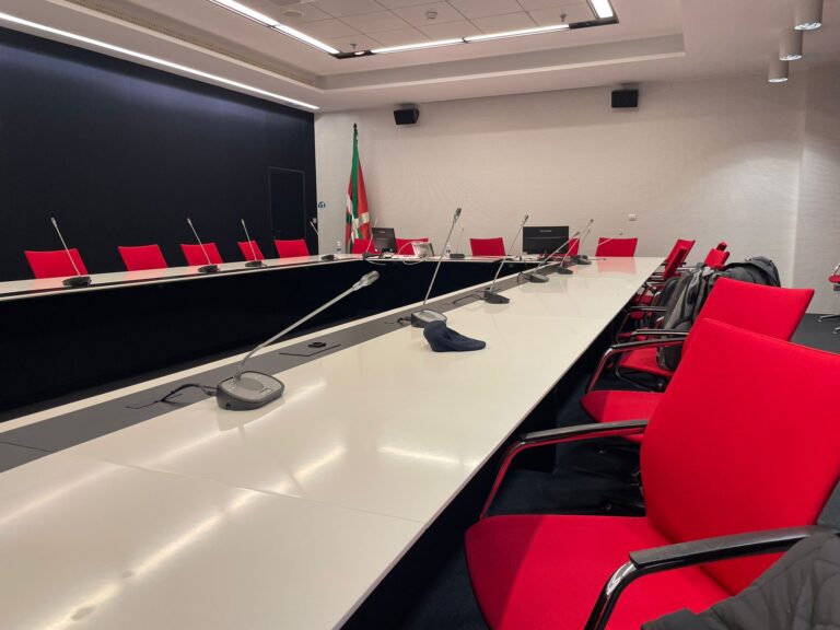 La reunión de hoy entre los sindicatos de los centros de enseñanza de iniciativa social y el Departamento de Educación ha terminado sin avances