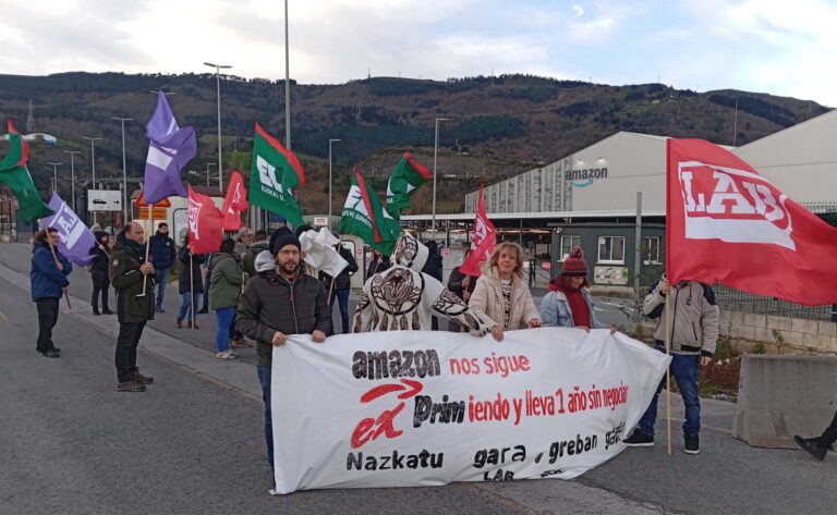 Greba arrakastatsua Amazonek Trapagaranen duen lan-zentroan