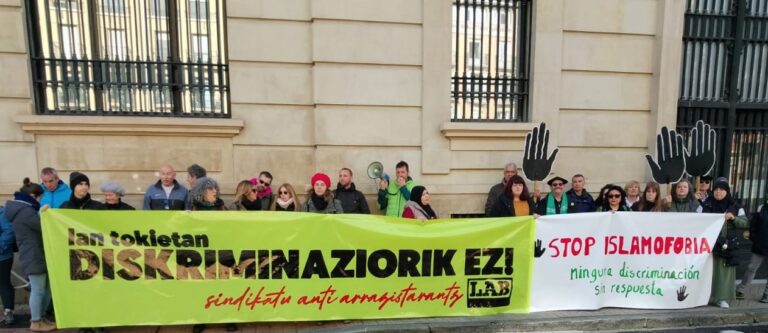 Lantokietan ematen diren diskriminazio guztien aurka borrokatuko dugula adierazi eta sindikalismo antirrazista garatzeko konpromisoa berretsi dugu