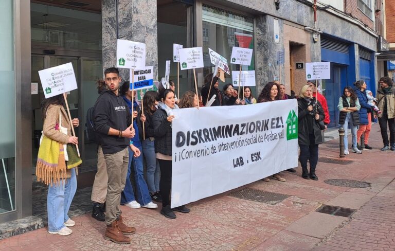 Uko egiten diogu CCOOk CEARen sustatutako estatu-esparruan parte hartzeari, eta berretsi egiten dugu Euskal Herriko esku-hartze sozialeko sektorearekiko apustua eta konpromisoa