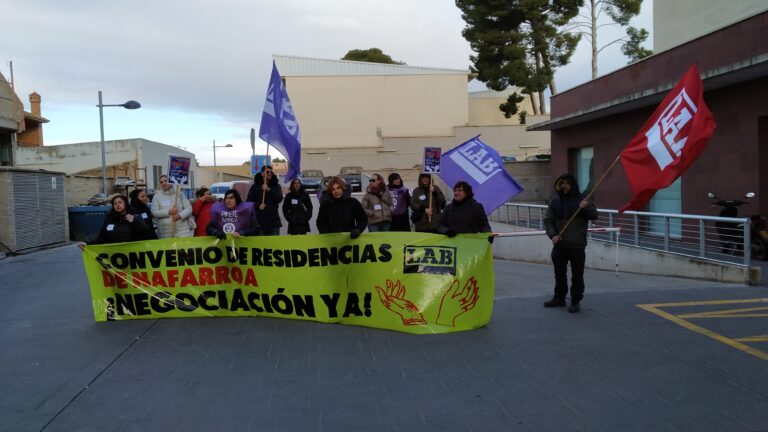 Programaturiko hiru lanuzteen lehena egin dugu Nafarroako zahar egoitzen hitzarmena desblokeatzeatzeko