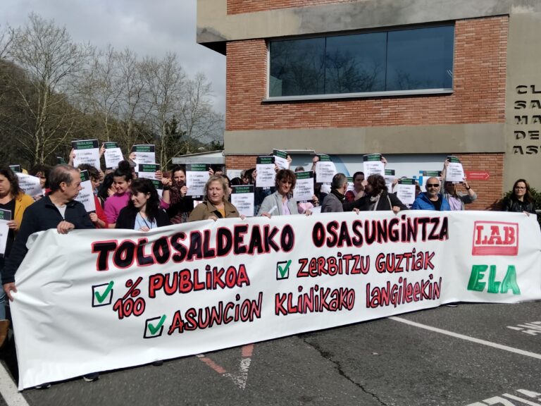 Tolosaldeko osasungintza %100ean publikoa, zerbitzu guztiekin eta Asuncioneko langileekin izatea eskatu dugu