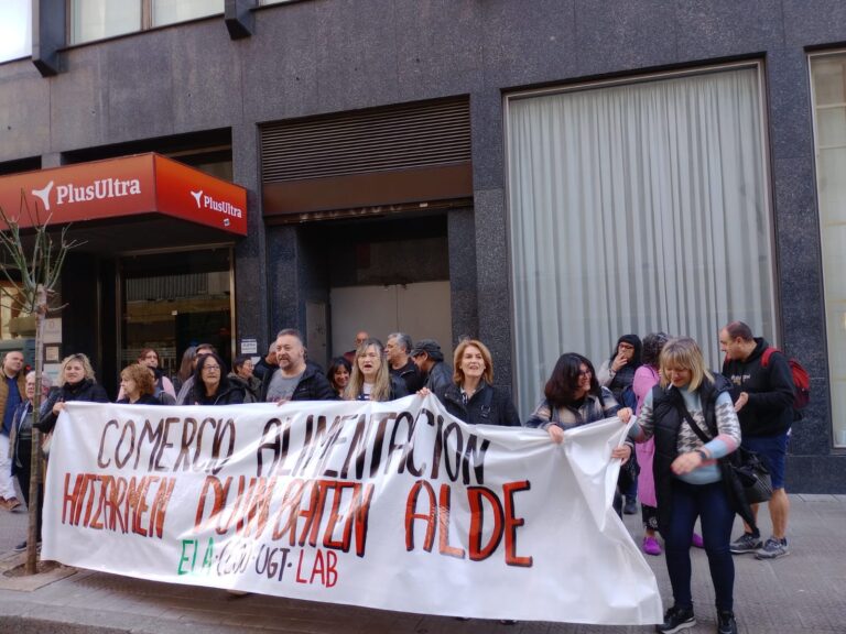 ELA, CCOO eta UGT sindikatuek aurreakordio bat sinatu dute Bizkaiko elikagaien merkataritzan, hobekuntzarik eta benetako KPIrik gabekoa, greba-bezperetan
