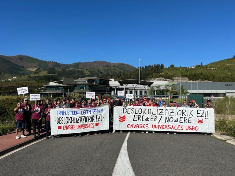 24 orduko jardunaldiaren ostean bi orduko lanuztea egingo dugu gaur Ugaon, Envases enpresako langileek eta gizarte eragileek deituta