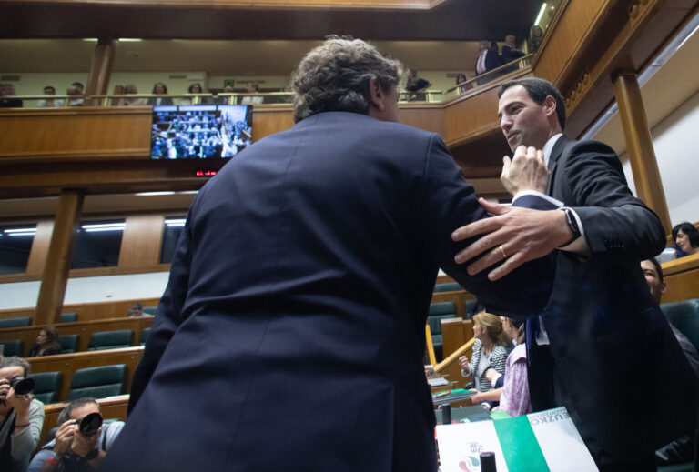 EAJ eta PSEren Jaurlaritza berriak langileoi bizkar ematen jarraituko du