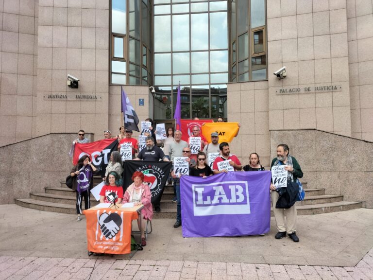 Bat egin dugu ‘La Suizako 6en’ aldeko elkartasun mobilizazioekin