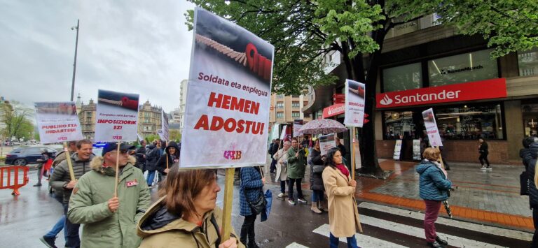 Eusko Jaurlaritzak onartutako langile publikoentzako soldataren igoerak erosahalmenaren galera eta Madrilekiko menpekotasuna dakar, beste behin ere