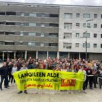 photo_5778673562859717670_y