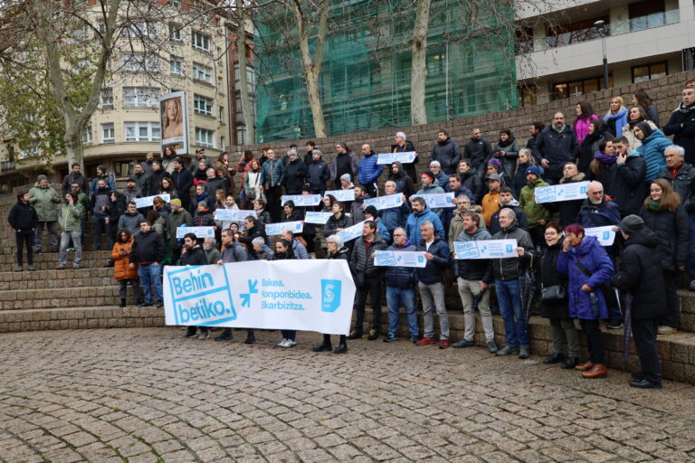 Reivindicamos la vuelta a casa de las y los presos y la solución definitiva en las capitales de Hego Euskal Herria