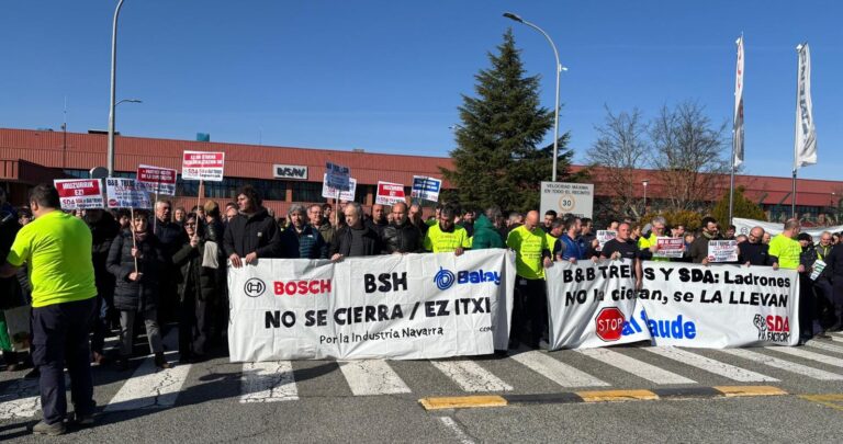 El comité de SDA Factory se reúne con el de BSH Ezkirotz en la planta navarra