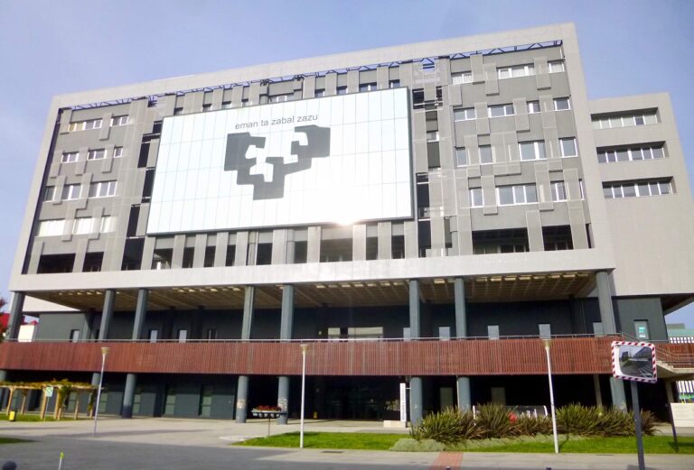 Eusko Jaurlaritza EHUn mugitzeko ordua da