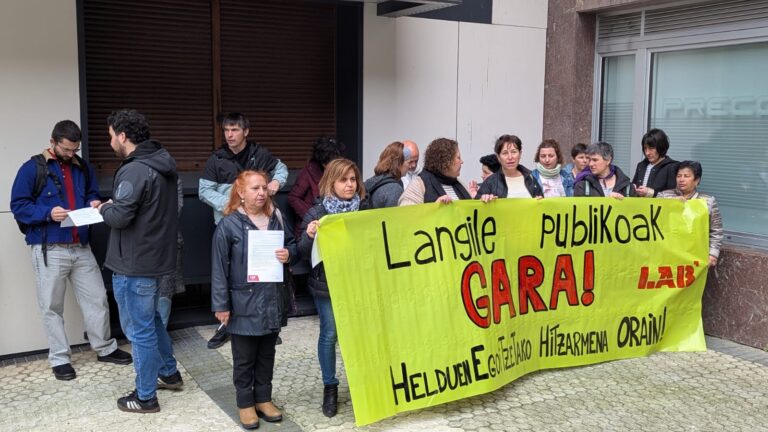 Trabajadoras de residencias de Gipuzkoa exigen un convenio digno