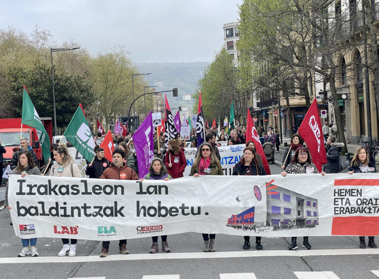 EAEko hezkuntza publikoko irakasleek gaur Donostia hartu dute