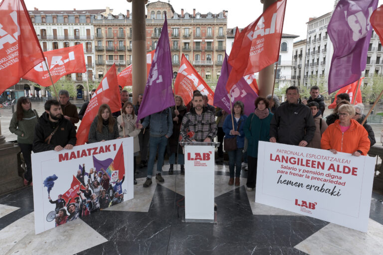 LAB ha presentado en Iruñea la lectura del Primero de Mayo de este año y las movilizaciones de Nafarroa