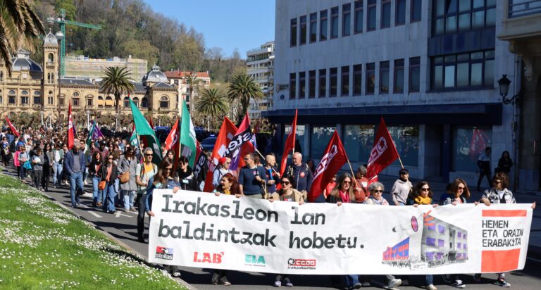 Exitosa jornada de huelga del profesorado de la enseñanza pública de la CAV