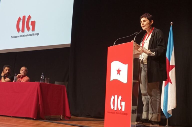 Sindikalismo borrokalari feminista eta antirrazista aldarrikatu du Garbiñe Aranburuk Galizako CIG sindikatuaren kongresuan, ultraeskuinari aurre egiteko