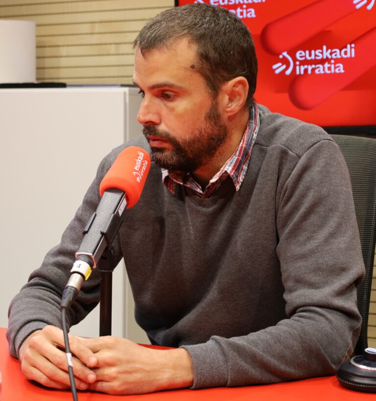 Igor Arroyo: “Lan harremanen eredua iraultzen du hezkuntza publikoko irakasleen akordioak, 2008tik zerbitzu publikoetako lan harremanak estatalizatuta izan baititugu”