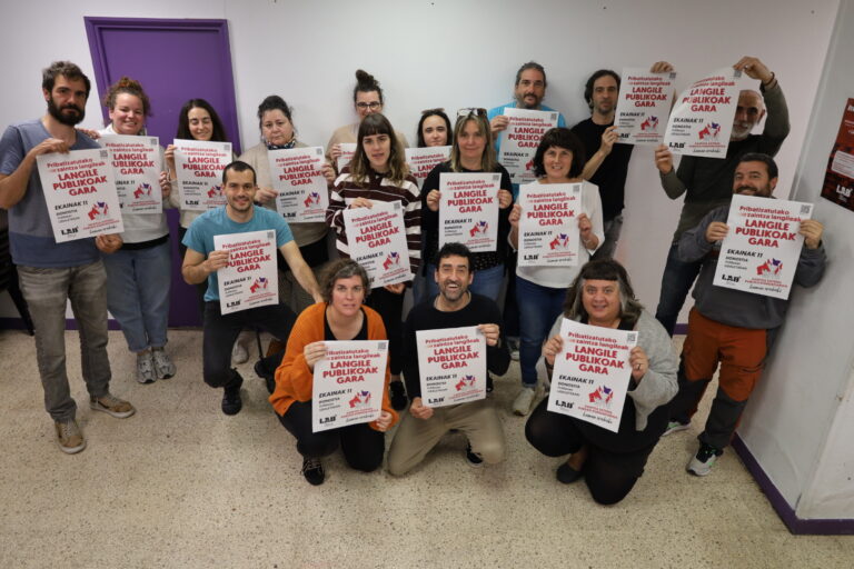 Pribatizatutako zaintzako langileak mobilizazio nazionalera deitu ditu LABek, haien izaera publikoa aldarrikatzeko