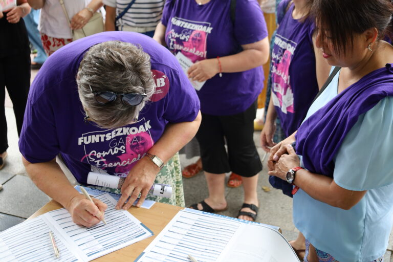 Gutxieneko soldata propioaren aldeko herri ekimenak aurrera jarraitzen du: sinadurak online biltzeko aukera abian da