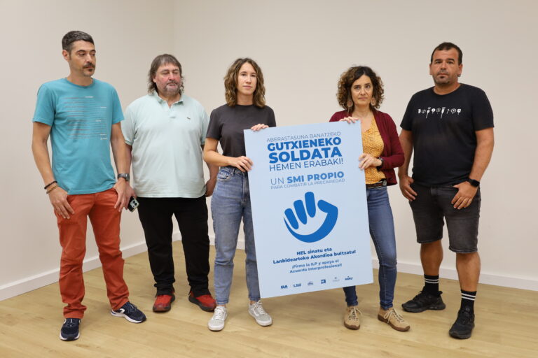 Gutxieneko soldata propioaren aldeko iniziatibak 100.000 sinadura baino gehiago bildu ditu dagoeneko