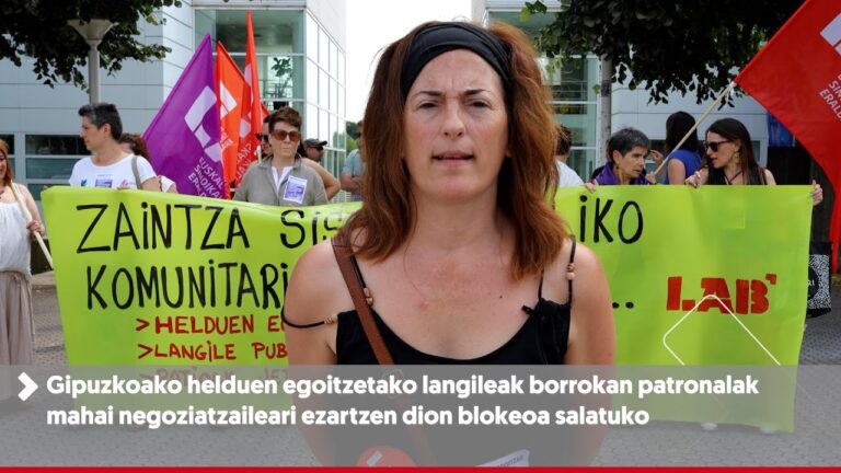 Las trabajadoras de las residencias de mayores de Gipuzkoa han hecho paros en defensa de un convenio laboral digno
