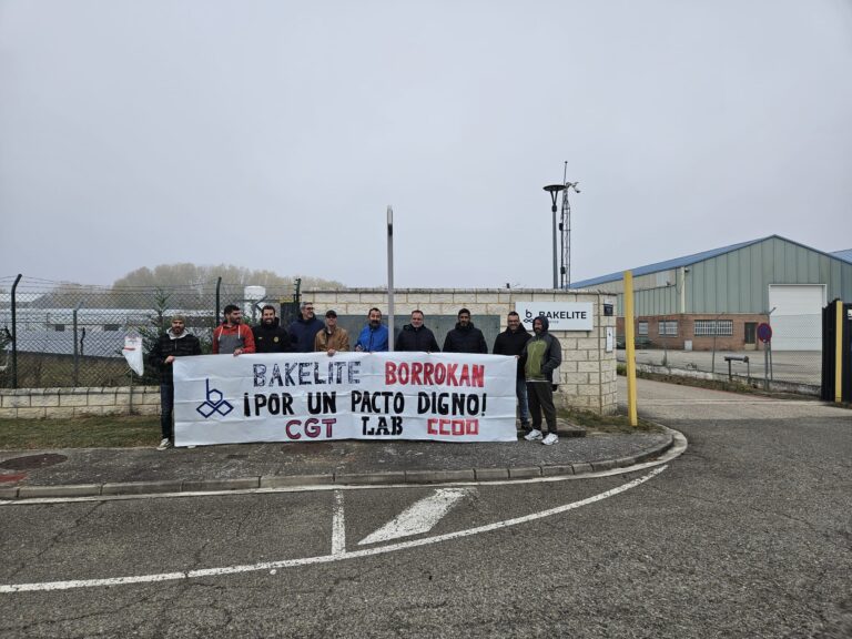 Bakelite Ibericako langileek lanuzteak egingo dituzte enpresa-itunaren negoziazioa desblokeatzeko
