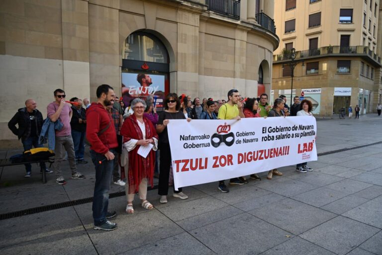 Duela 15 urteko erosteko ahalmena berreskuratzea exijitzen dugu. Nafarroako Gobernua, itzul iezaguzu dagokiguna!