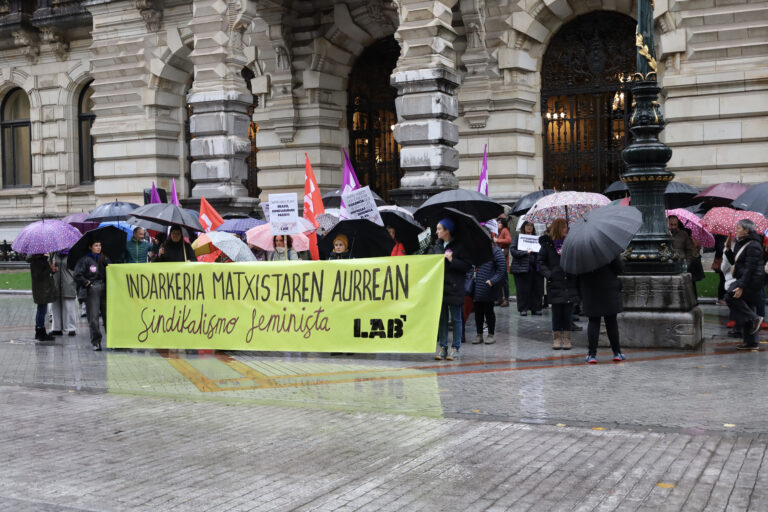 Langileentzat autodefentsarako tresnarik eraginkorrena sindikalismo feminista dela aldarrikatu du LABek