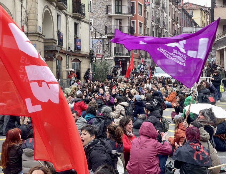 LABek salatu du ez direla jarri Haurreskolak Partzuergoko hitzarmenean adostutako baliabideak 