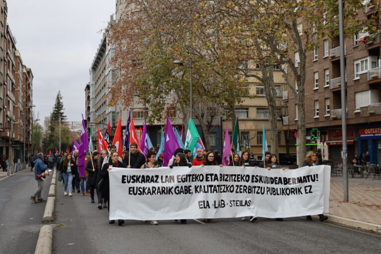 LAB exige en Gasteiz garantías legales para poder trabajar y vivir en euskera en los servicios públicos