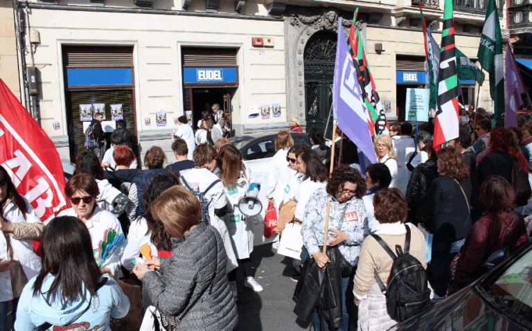 LABek adierazten du Udalen sektorerako Udalhitz hitzarmeneko negoziazio mahaia deitu gabe eta blokeatuta dagoela azaroaren 7az geroztik