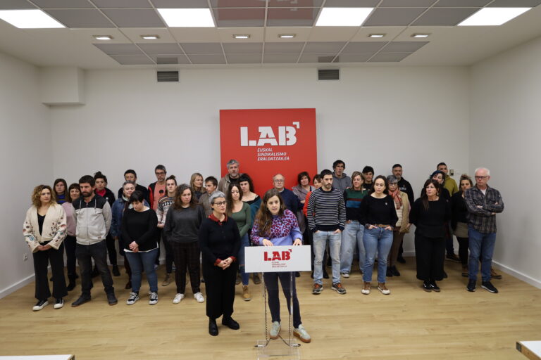 Ez dago aukerarik eskola segregazioari aurre egiteko itun soziala lortzeko