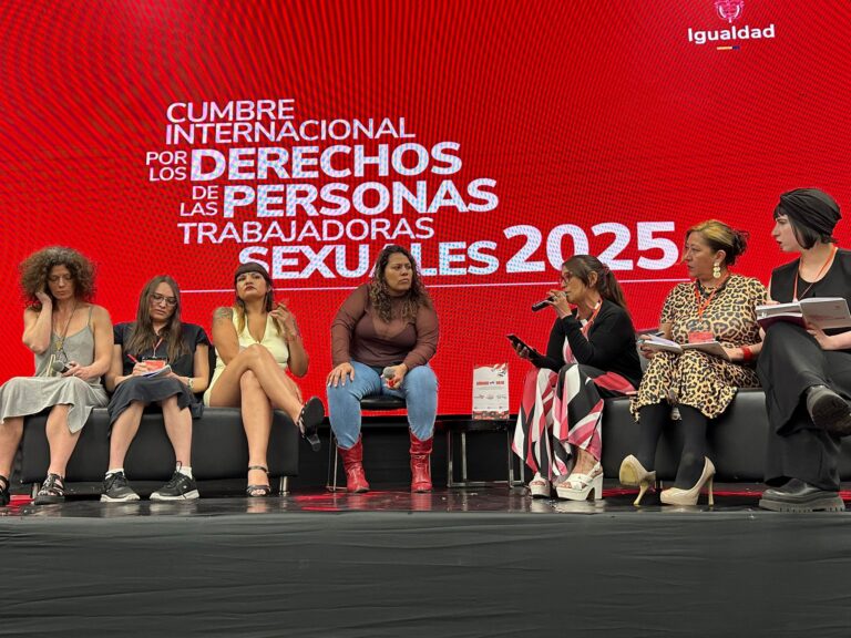 LABek bat egiten du Kolonbian izan den sexu langileen nazioarteko lehen goi-bileran ateratako manifestuarekin