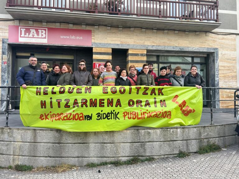 Patronalak, arduragabekeriaz, Gipuzkoako helduen egoitzetako hitzarmaneran negoziazio mahaia bertan behera utzi du