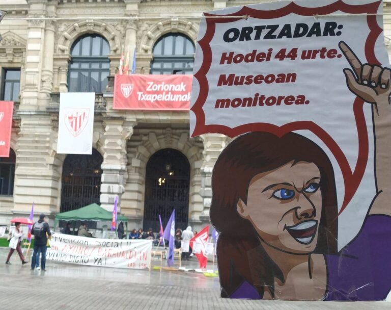 Esku-hartze soziala Bizkaian: sektorea salbatzeko premiazko hiru eztabaida