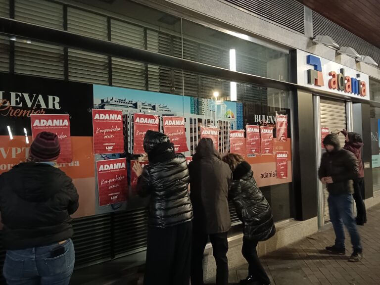 Estrasburgo Ibilbideko VITALQUILERen maizterrak borrokan. ADANIA, konponbidea orain!