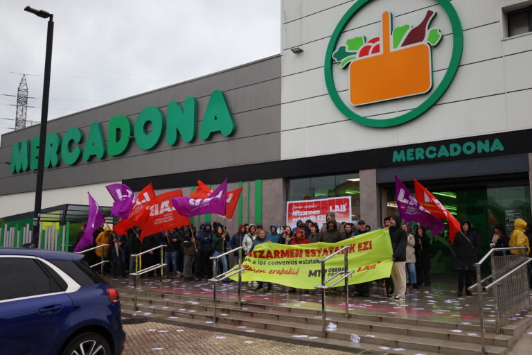 LAB denuncia que la estatalización es una herramienta para precarizar las condiciones laborales y vuelve a llamar a la huelga general