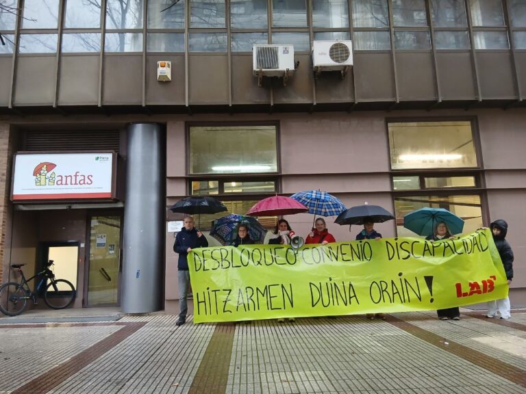 LAB se concentra con el sector de discapacidad para desbloquear la negociación del convenio