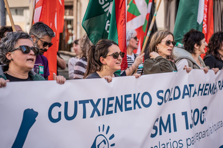 Confebaskek gutxieneko soldataren negoziazioari betoa ezartzen jarraitzen du