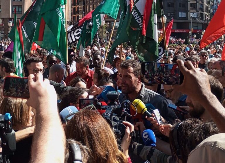 Igor Arroyo: “Gaurko indar erakustaldiarekin, bi bideak berriz irekitzea lortu dugu”