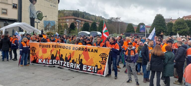 LABek salatu du Tubos Reunidosek gatazka areagotu duela, azpikontratetan enplegu suntsiketa handiagoa eta lan iruzurra eraginez