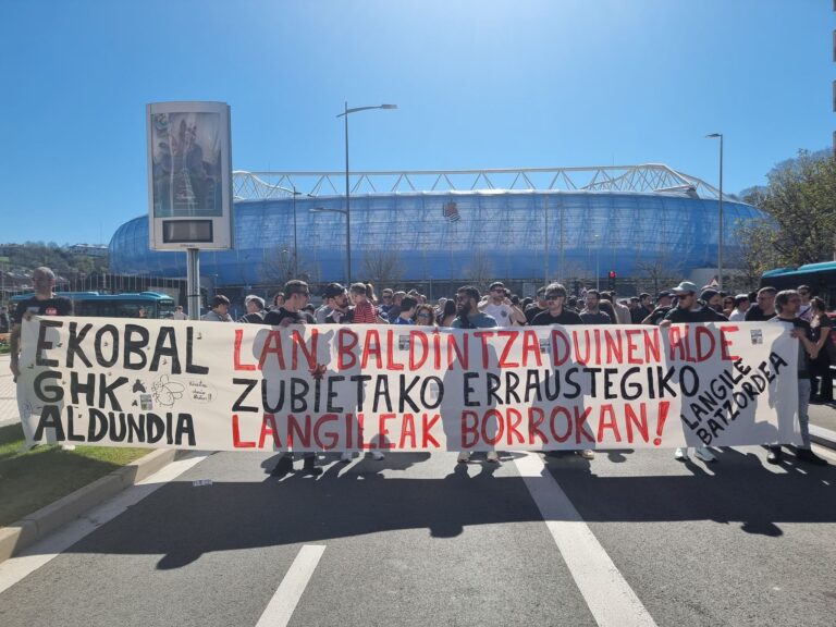 Los trabajadores de la incineradora de Zubieta amplían la huelga al mes de abril