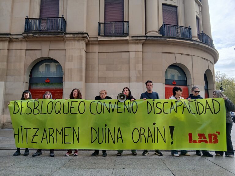 LAB denuncia el bloqueo del convenio y exige mejoras salariales urgentes para las plantillas que atienden a personas con discapacidad