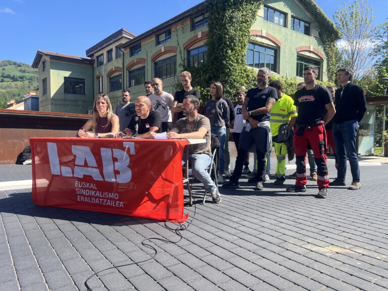 LAB exige a la dirección de CAF que reconduzca las negociaciones colectivas en marcha en el grupo empresarial