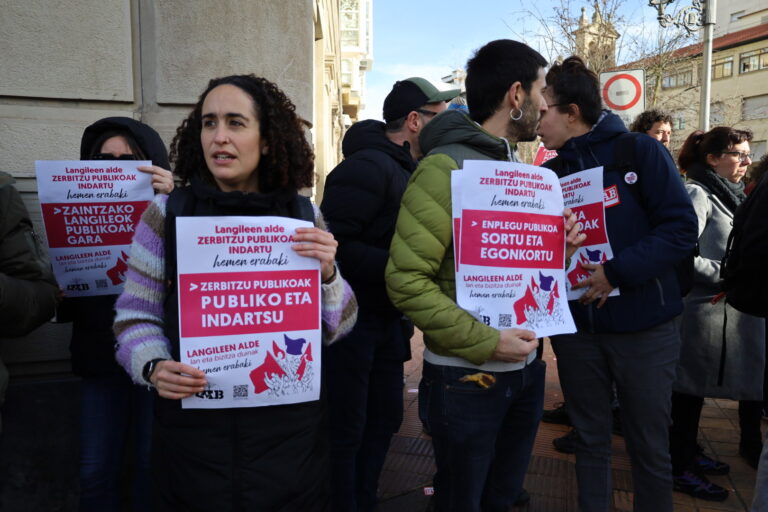 LAB exige a los gobiernos de las administraciones públicas de Hego Euskal Herria voluntad política y que acuerden medidas para reducir la temporalidad