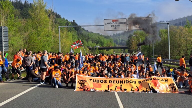 LABek Tubos Reunidosen enplegu-erregulazioko espedientearen aurkako demanda erregistratu du, eta azalpenak eskatu ditu prozesuaren opakutasunaren aurrean