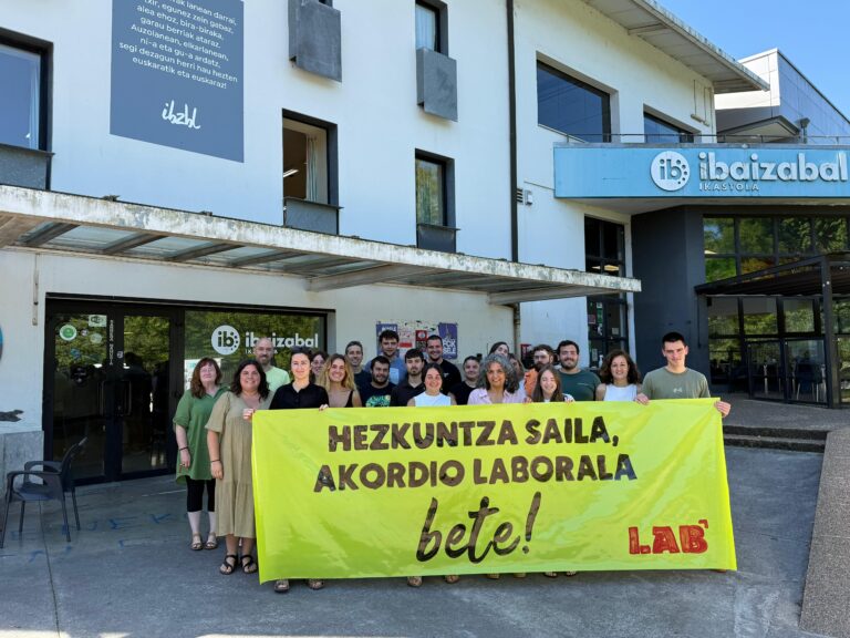Araba, Bizkaia eta Gipuzkoako ikastoletako hamar langiletik zortzik bat egin dute gaurko lanuztearekin